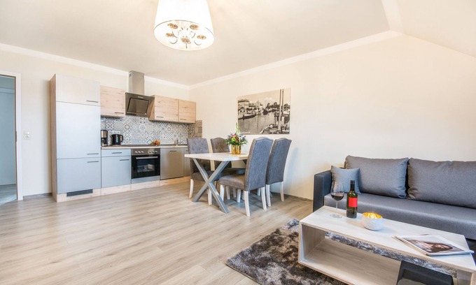 Ueckermuende Apartment | Contemporary Apartments in Prime Ueckermünde Location