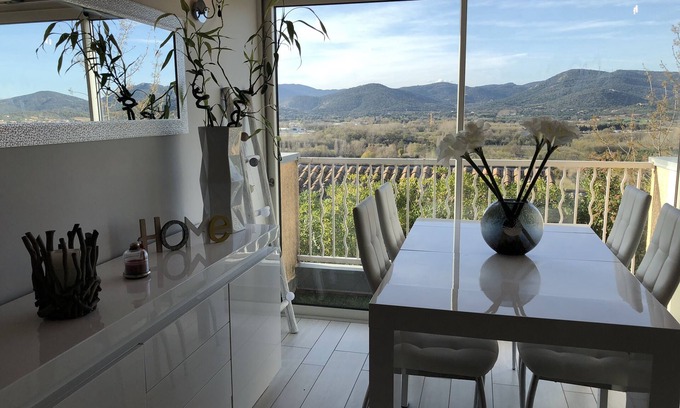 Cogolin Apartment | Top-Rated Modern Apartment near Gulf of Saint Tropez
