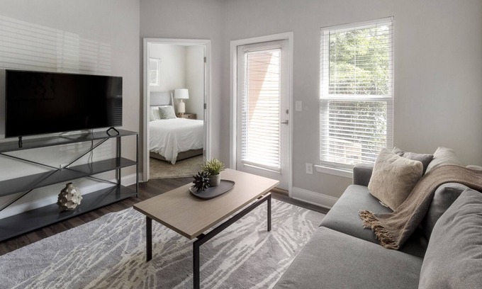 Johns Island Apartment | Contemporary Apartment with Kitchen in Prime Location
