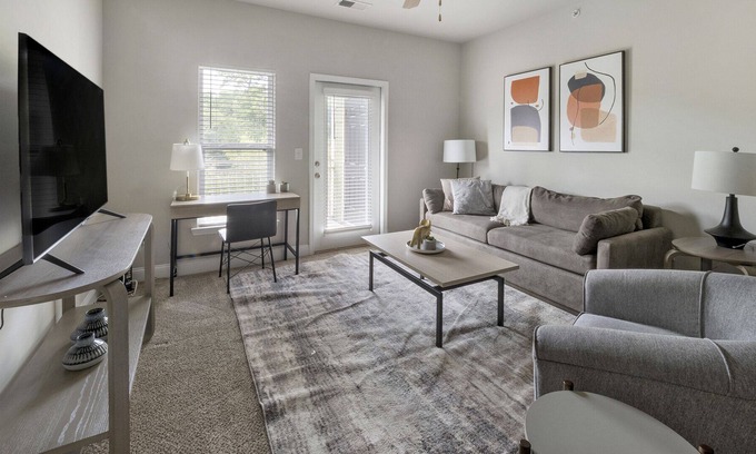Johns Island Apartment | Stylish Apartment with Kitchen in Prime Location