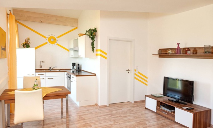 Ruhstorf Apartment | Ideal Apartment in Bayr. with Pool and Ocean View