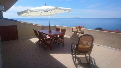 Castelsardo Apartment | Stylish Apartment in Castelsardo with Breathtaking Sea Views