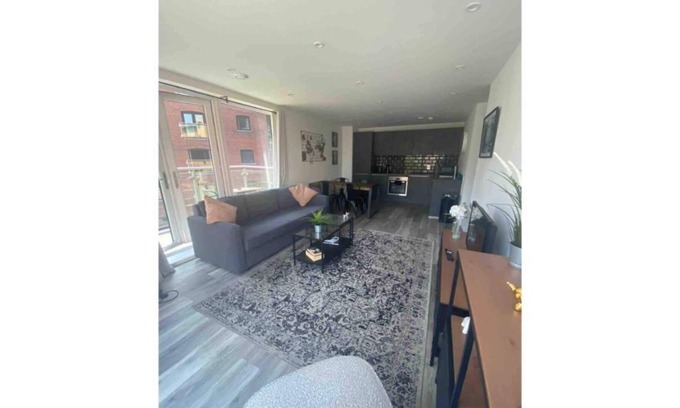 Cardiff City Centre Apartment | Modern Apartment in Cardiff City Centre - Pet Friendly Stay