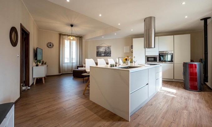 Consiglio di Rumo Apartment | Modern Family-Friendly Apartment in Gravedona - Larihome A14