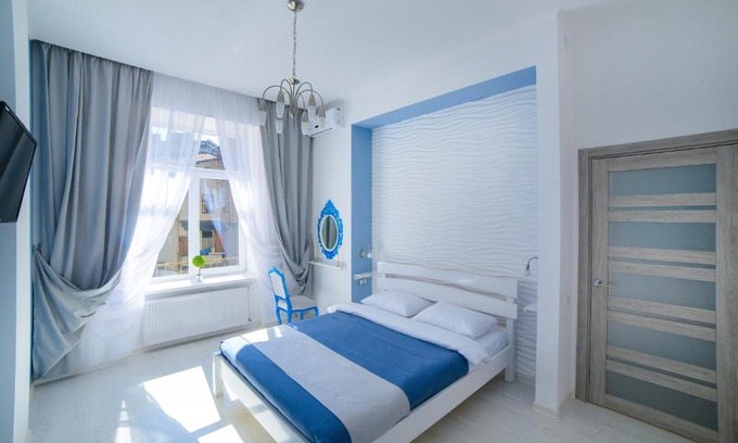 Halyts'kyi district Apartment | Budget-Friendly Apartment in Old City Center - Guest Rated 9.9