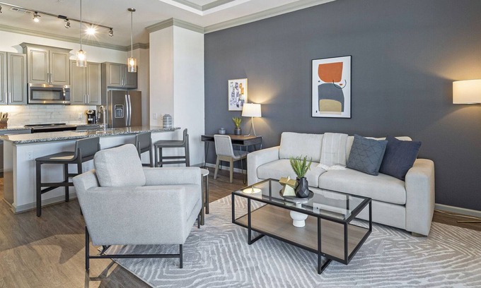 Garland Apartment | Modern Apartment in Prime Location with Family-Friendly Amenities