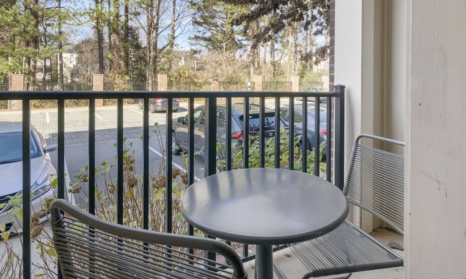 North Raleigh Apartment | Modern Apartment with Pool in Prime Location