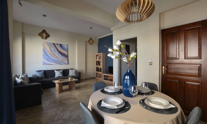 Heraklion House | Stylish Apartment in the Heart of Heraklion - 10/10 Rating
