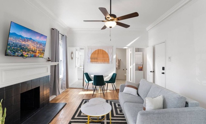 Downtown Phoenix Apartment | Stylish Apartment in the Heart of Phoenix with Great Amenities