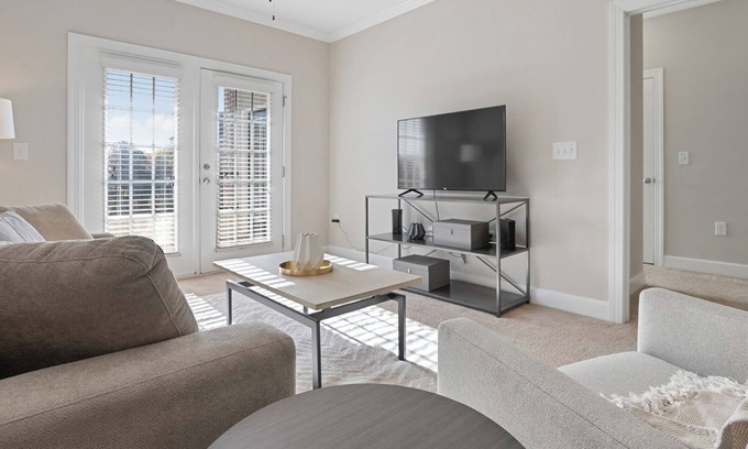 Greensboro Apartment | Contemporary Apartment in Prime Location for Family Comfort