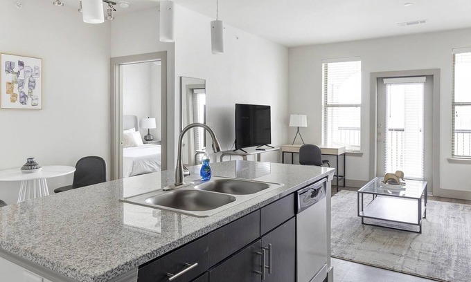 Haltom City Apartment | Modern Apartment with Kitchen in Central Location