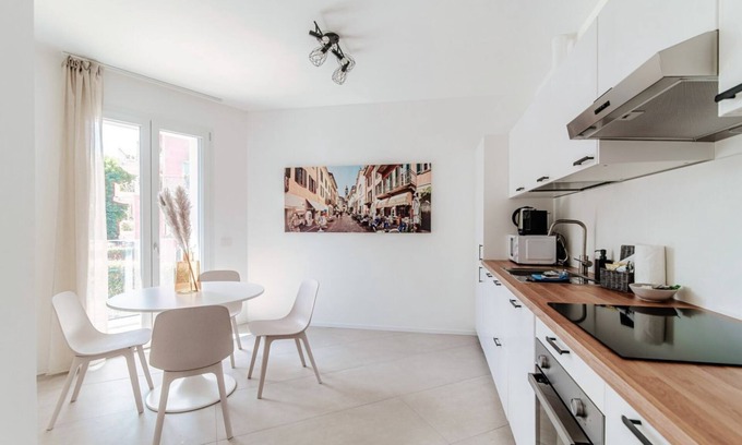 Como Apartment | Modern apartment just minutes from Como Center and Cernobbio (MENAGGIO)
