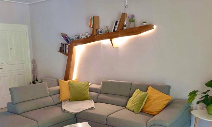 Nea Smirni Apartment | Modern Apartment Near Athens Riviera with Pool & Spa