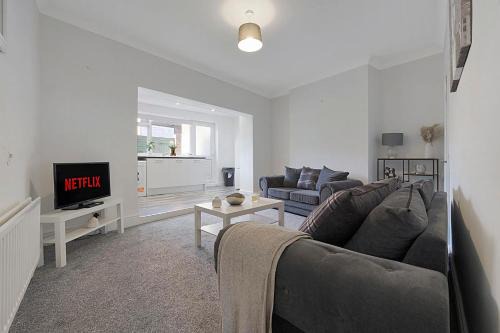 Blyth Apartment | Modern Apartment Near Blyth Coast - Family-Friendly Getaway