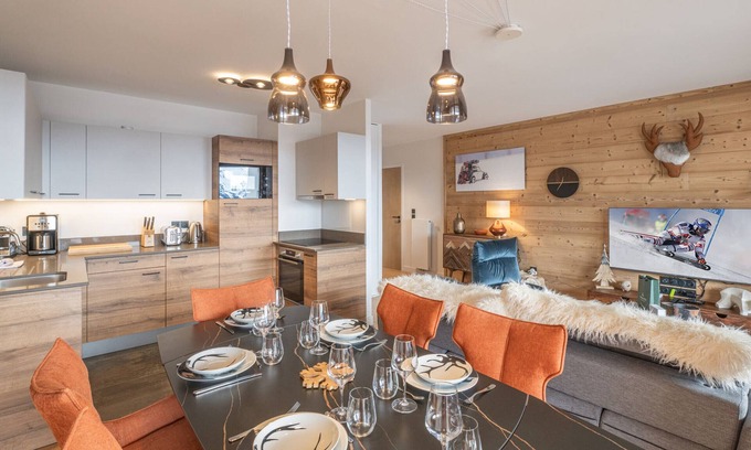 Viel-Alpe Apartment | Cozy Apartment Huez: Perfect for 6 with Great Amenities
