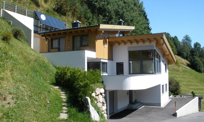 Kappl Apartment | Guest Rated 9.8: Modern Apartment by the Ski Resort