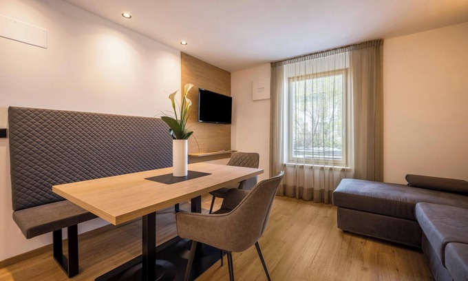 Bressanone Apartment | Top-Rated Modern Apartment "Nice 3" in Bressanone Center