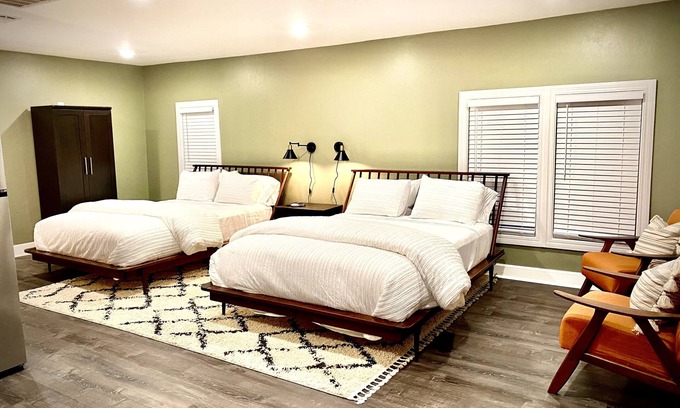 Mena Apartment | Chic Apartment near Downtown on Talimena Scenic Byway