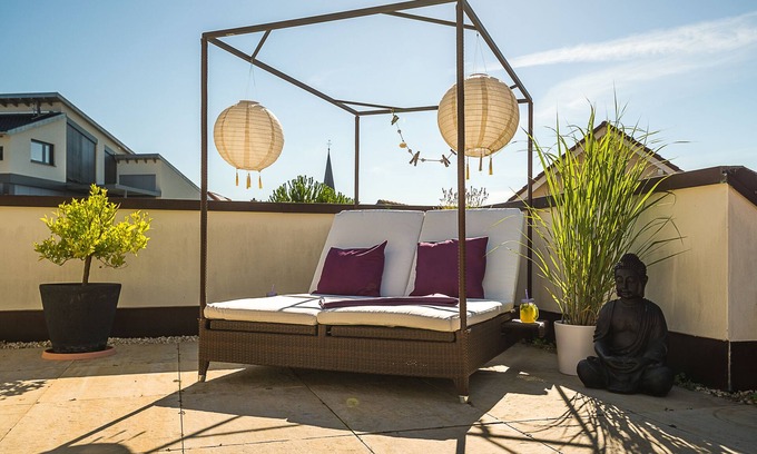 Venningen Apartment | Guest Rated 10/10: Modern Villa Tuscany with Pool & Spa