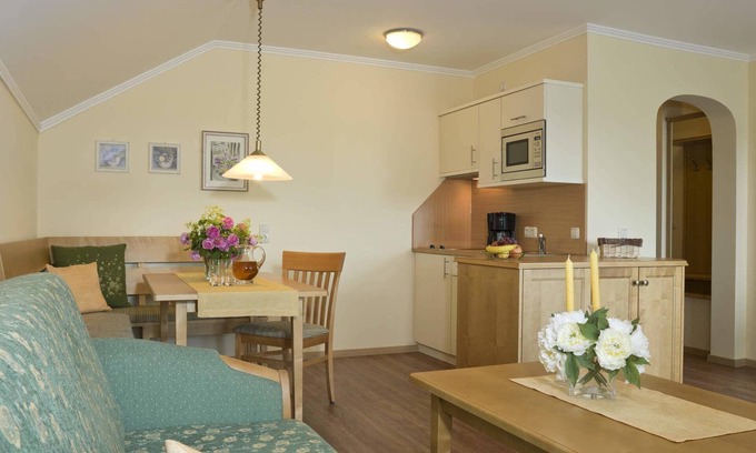 Bad Fuessing Apartment | Stylish Apartment with Full Kitchen & High Guest Ratings