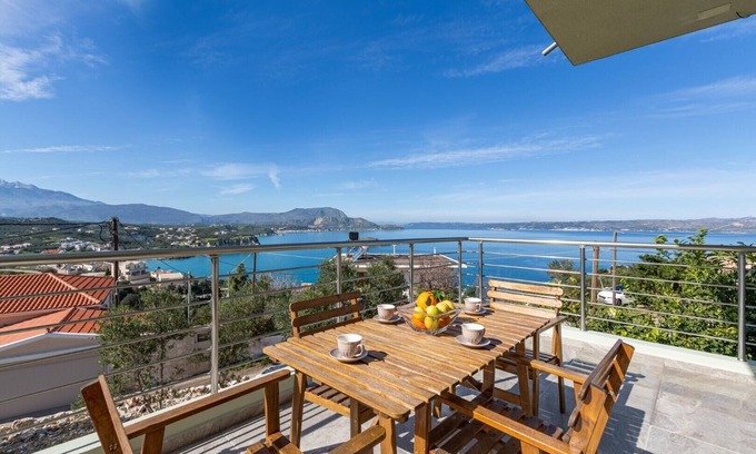 Plaka Apartment | Exceptional 4-Bedroom Apartment with Top Sea View & Spa