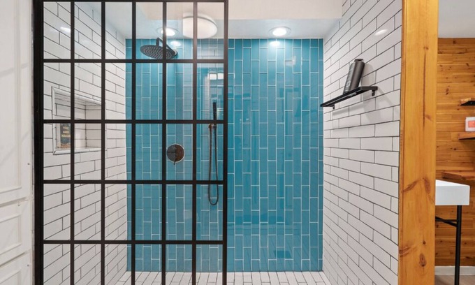 Dallas Condo | Artful Oak Lawn Oasis for a Memorable Stay