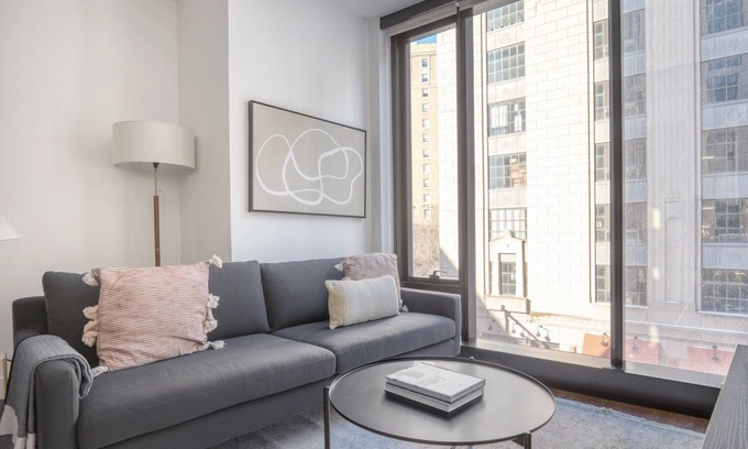 Bay Village Apartment | Modern Back Bay 1BR Near Boston Common with Gym & W/D
