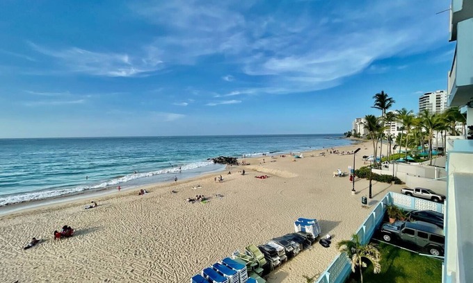 Condado Condo | Beachfront Studio with Oceanview Balcony on Condado Beach