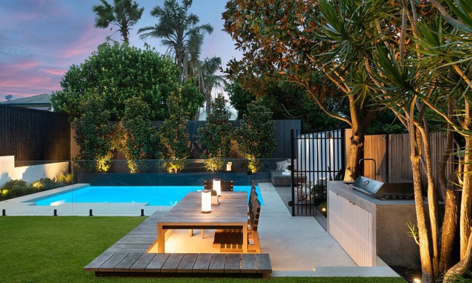 North Curl Curl House | Beach House Oasis with Pool & Ocean Views - Rated 10/10