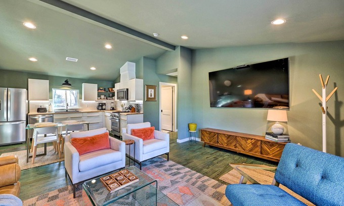 Downtown Cottage | Inviting Bentonville Home: Ideal Retreat for Mountain Bikers