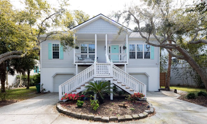 Sunset Point House | Stylish Boho Folly Beach House with Ocean Views Nearby