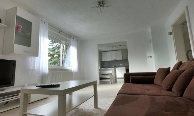 Trossingen Apartment | Bright 2.5 Room Apartment in Trossingen with Breakfast