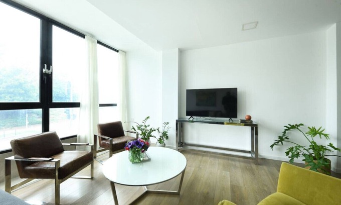 Ashkelon Apartment | Bright 3BR Apartment with Ocean Views and Breakfast Included