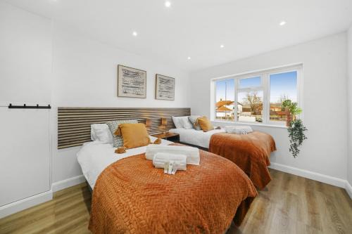 Maidstone House | Stylish Bungalow in Maidstone - Child Friendly & Top Rated