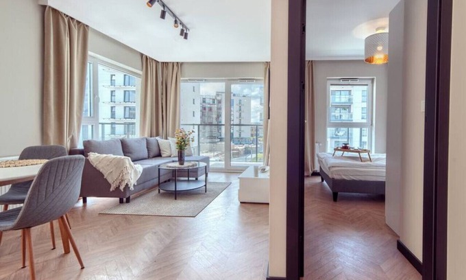 Nowy Port Apartment | Contemporary Business Apartments with Balcony & Parking
