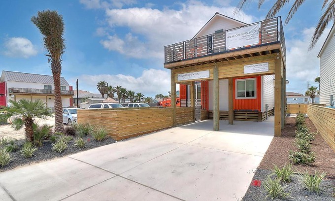 Shibui Sands House | Relaxing Family Retreat at Modern by the Sea in Orange