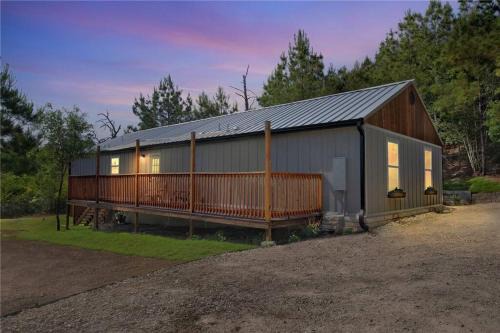 Bastrop House | Modern Cabin Retreat in Pine Forest Near Austin
