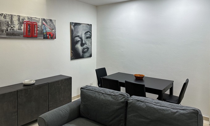 Ghisolfa Apartment | Modern Cenisio Apartment