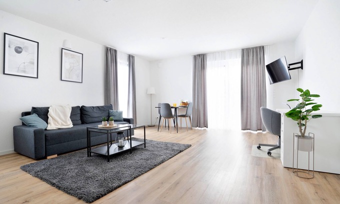 Osnabrueck Apartment | Exceptional Central Apartments with Breakfast & Kitchen Access