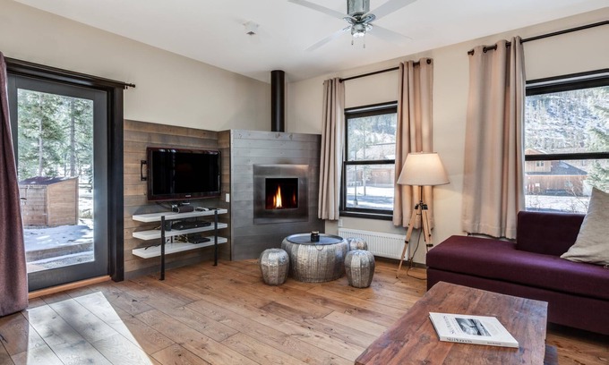 Taos Ski Valley Ski Chalet | Exceptional Modern Chalet with Ski Lift Access in Taos Valley