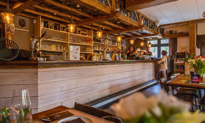Zutendaal Ski Chalet | Contemporary Chalet with Pool and Family-Friendly Amenities