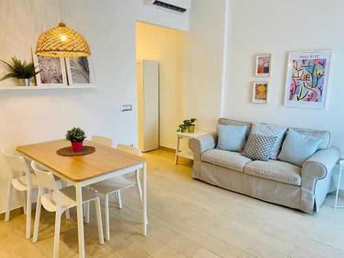 Crocetta-San Lazzaro-Modena Est Apartment | Stylish City Apartment with Child-Friendly Amenities