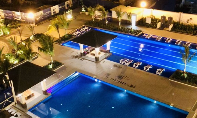 Pasig Condo | Stylish City Flat Close to Business Centers and Malls