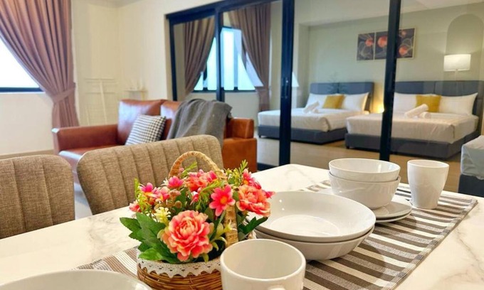 The Strand Apartment | Modern Comfort at Encorp Strand Alpha IV - Pool & Family Friendly