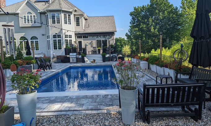 Easthampton Apartment | Modern Apartment Steps from The Williston Northampton School