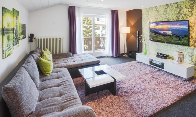 Kruen Apartment | Stylish 4-Star Apartment with Ocean View in Krün