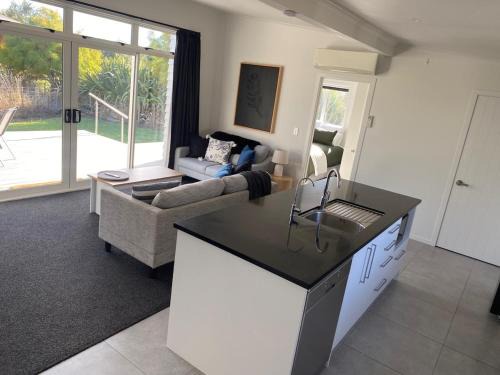 Newstead House | Modern & Comfy 2-Bedroom House