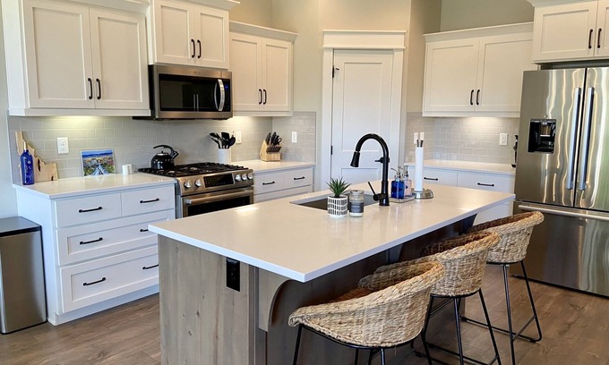 Meridian House | Cozy 3BR Home Steps from Village & Downtown Attractions