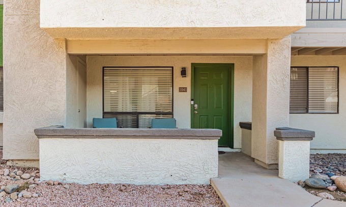 Tempe Condo | Modern, Comfy HOME near ASU & PHX airport