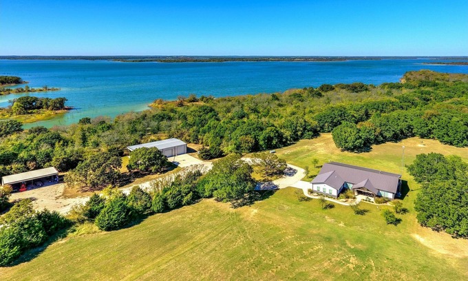 Pilot Point Other | Stylish Farmhouse with Lake Access, Pool & Spa Amenities